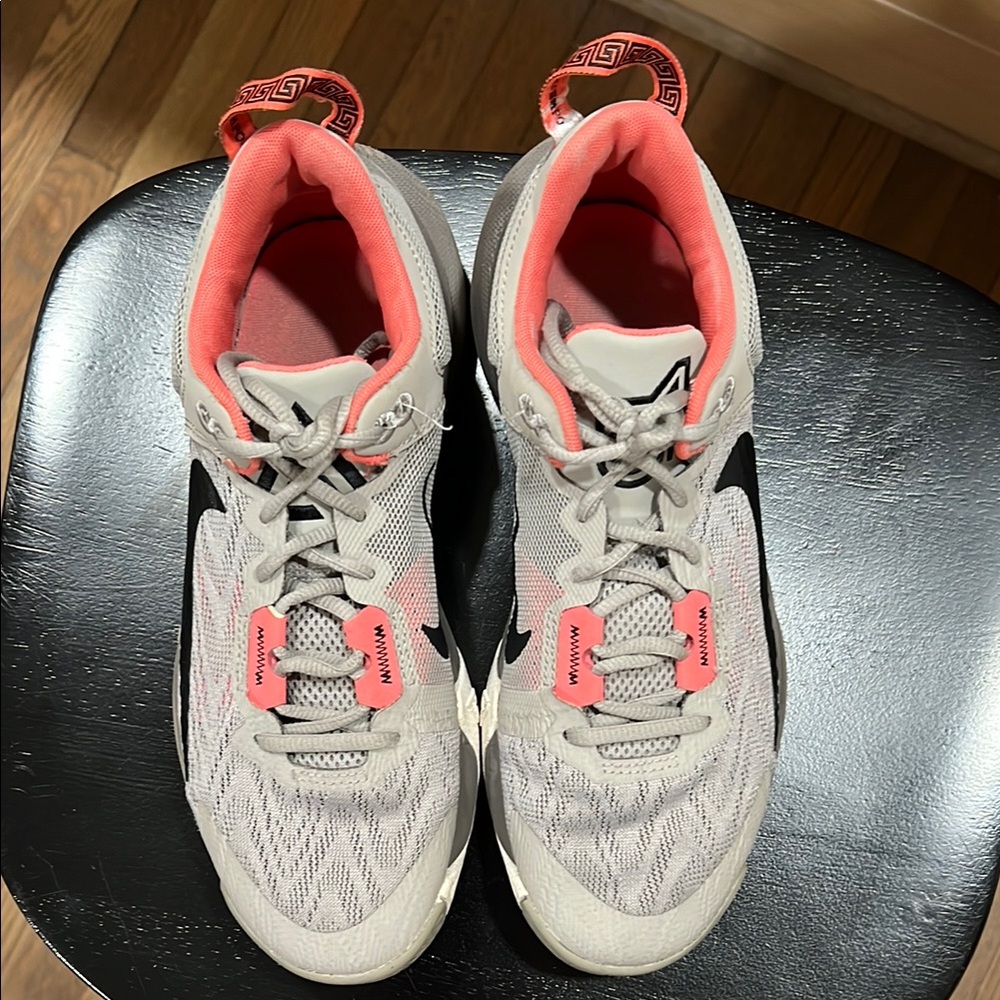 Nike Giannis Immortality 2 Mens Basketball Trainers